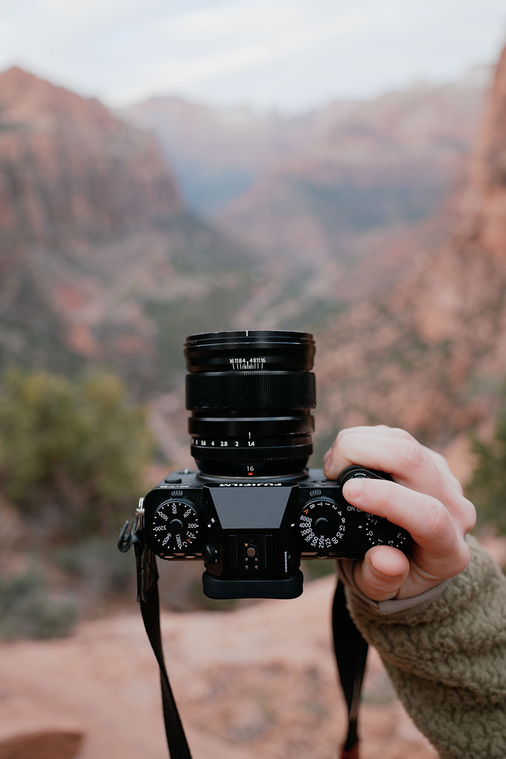 FUJIFILM Shop USA | FUJINON XF16mmF1.4 R WR Key Features Explained