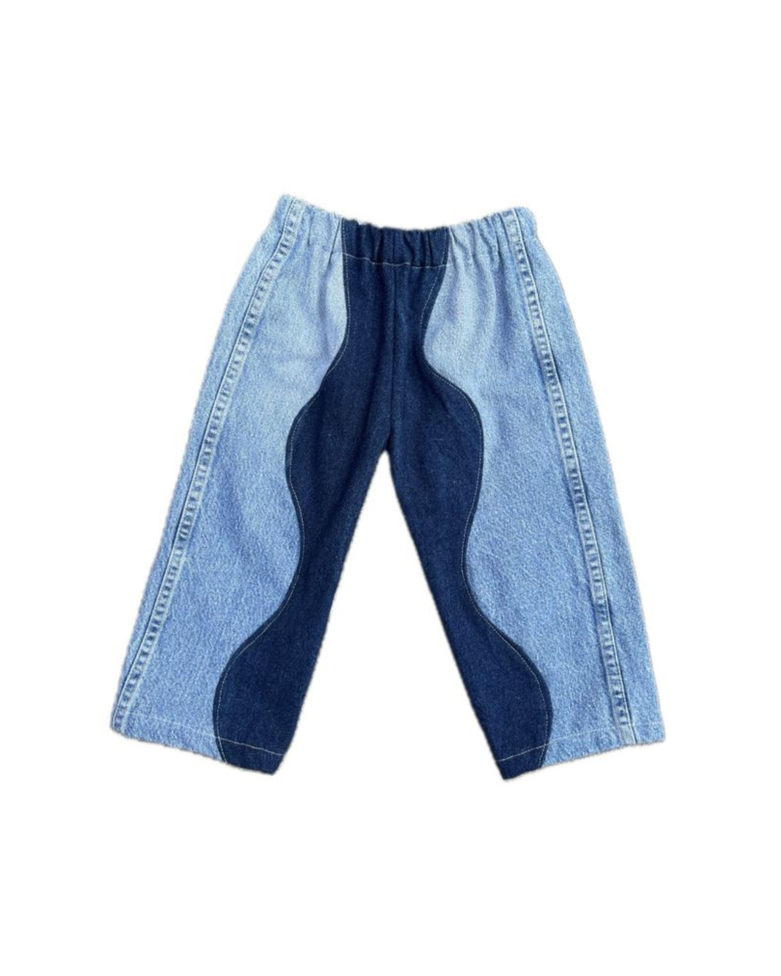 Light wash wave jeans