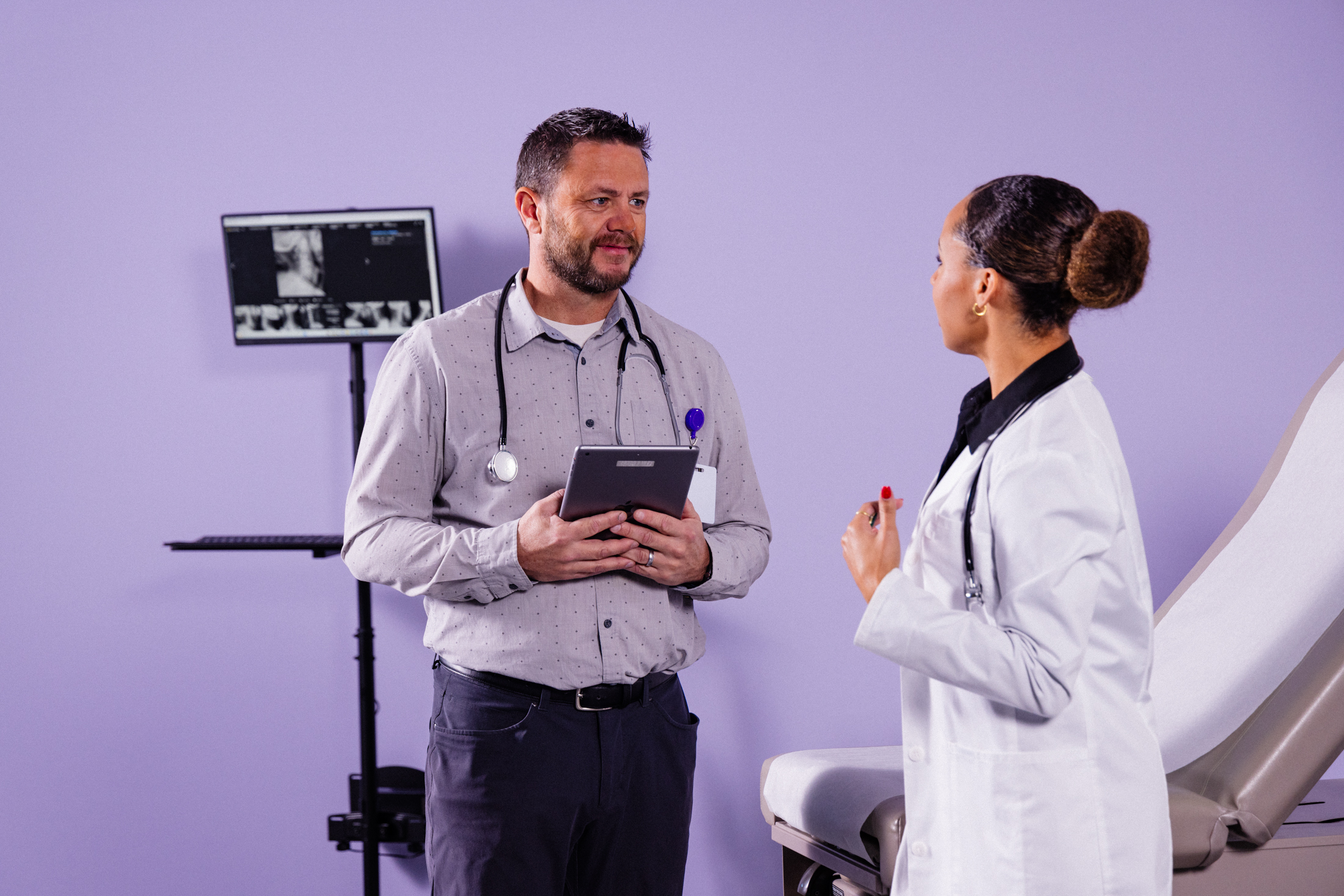 Physician assistant career opportunities with CompHealth