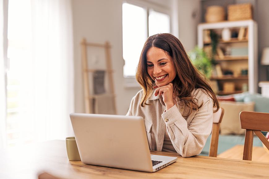 picture of nurse practitioner on a computer