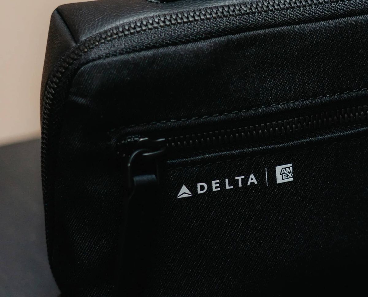 Heat transfer logo detail