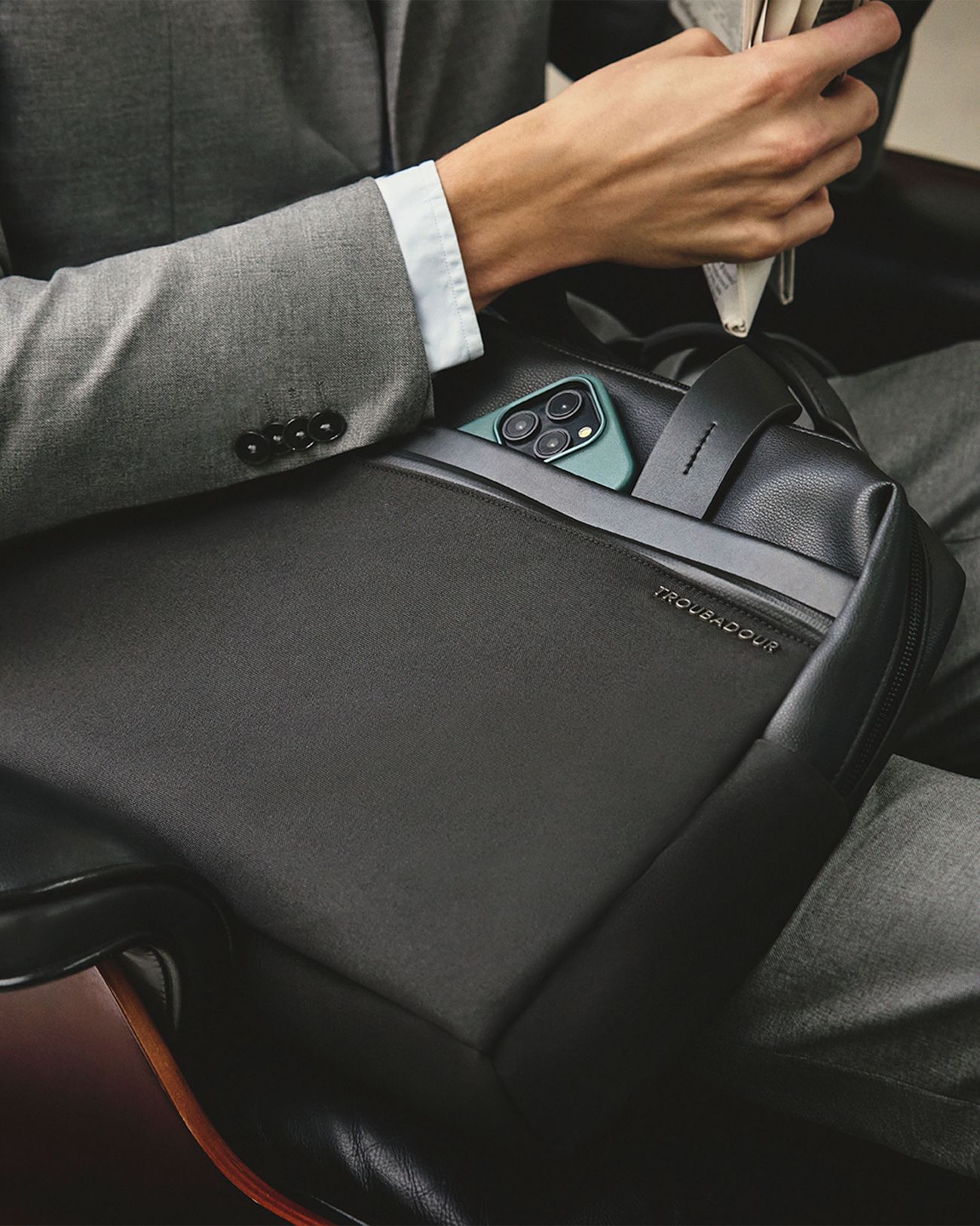 03 Apex Briefcase
