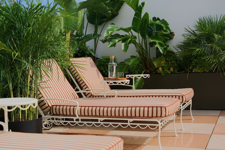 Municipal Grand Hotel, Savannah, GA. Sunbeds at the sun club - Municipal Grand Savannah