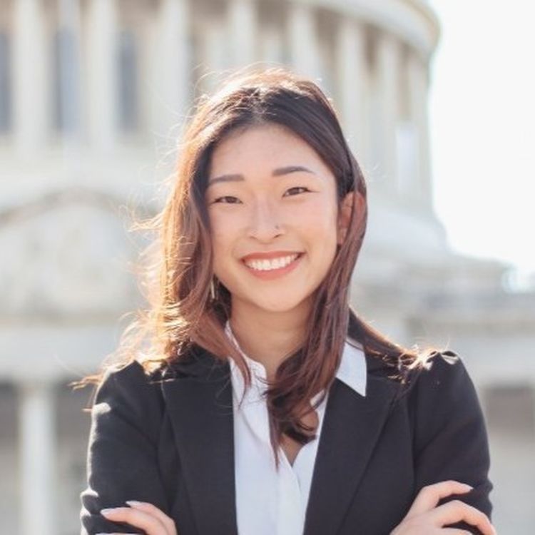 Becca Wong, MSW Becca Wong, MSW