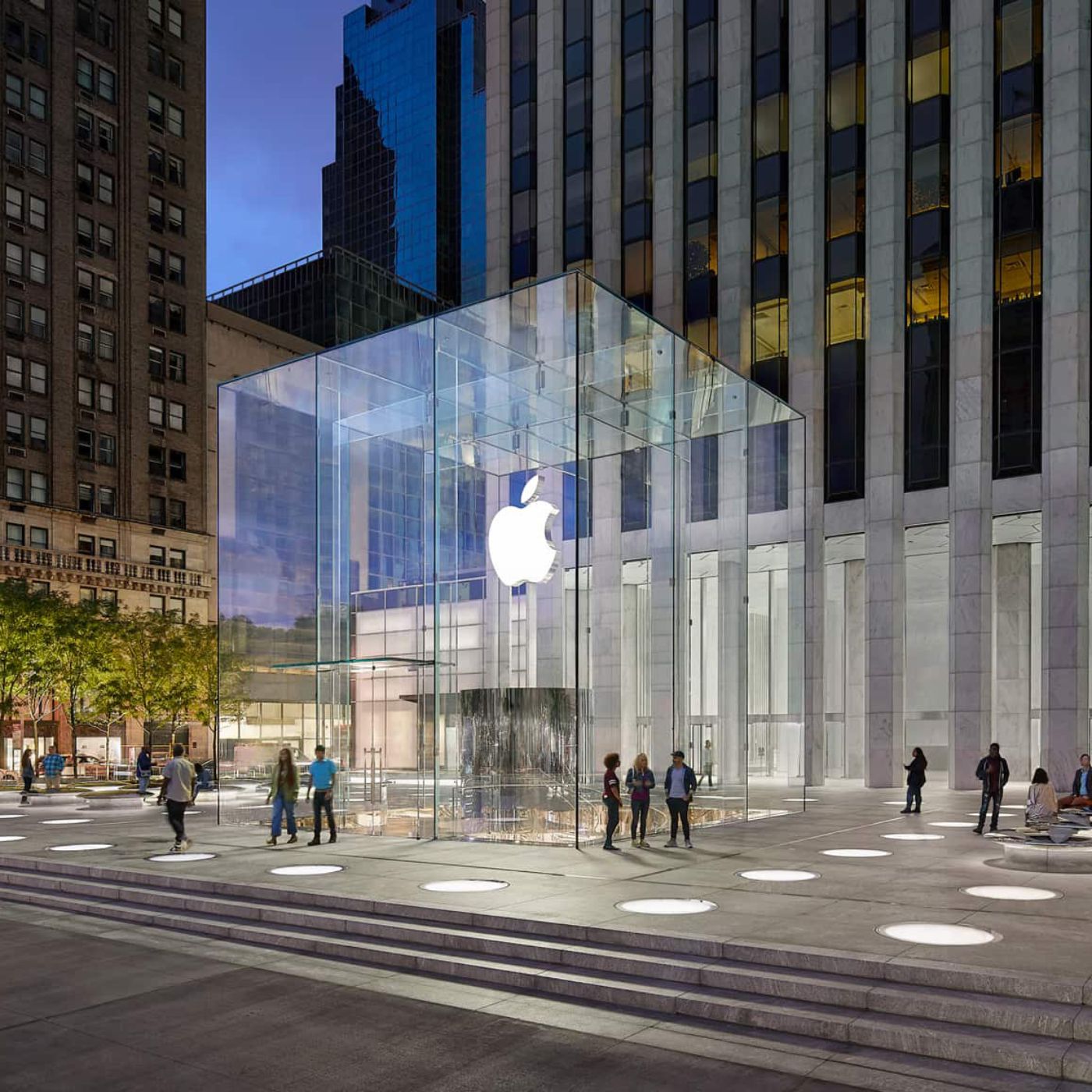 Apple - NY Apple Leases Office Space Near Madison Square Garden in New