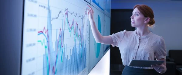 alumna del curso de analisis empresarial y data science