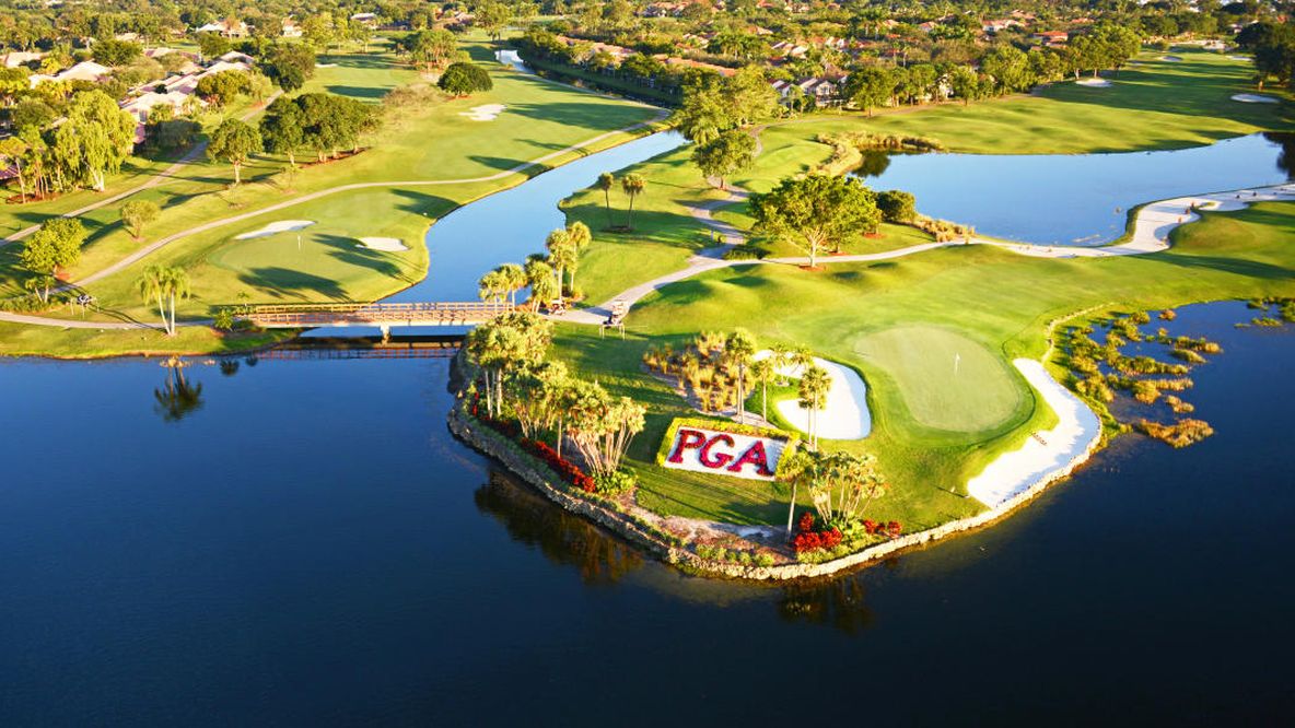 With a mild climate and more than 800 courses, Florida is the US's playground for golfers.