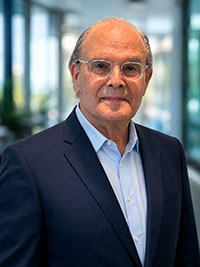 Kenneth L. Lipow, MD, neurological surgery