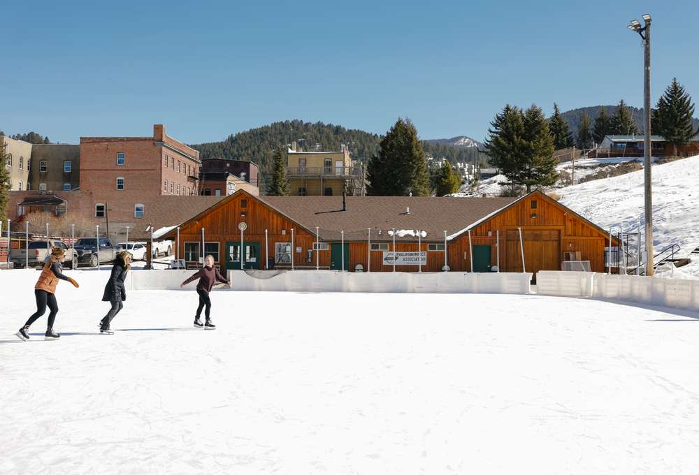 Shopping and Leisure 