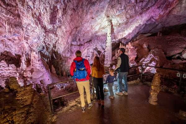 Caverns After Dark: Lewis & Clark Caverns’ Candlelight Tours Are Back This Winter 