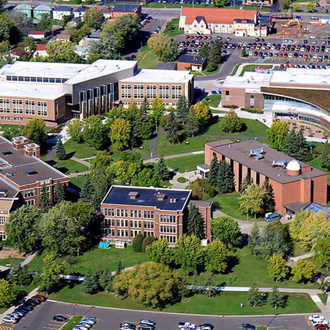 University of Wisconsin-Superior Partners with ParkMobile for Contactless Parking Payments