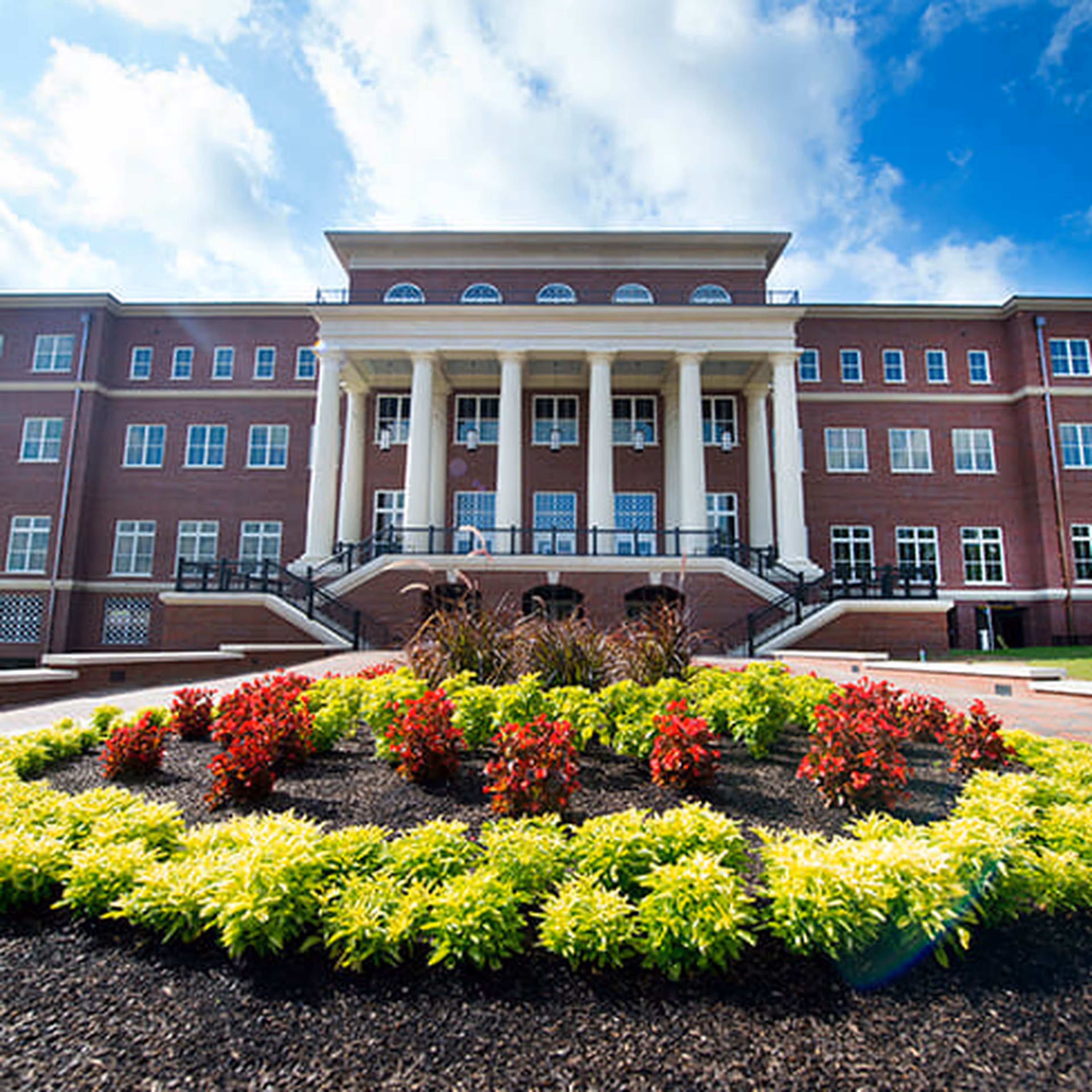 ParkMobile Partners with Mississippi State University to Provide Contactless Parking Options Around Campus 1