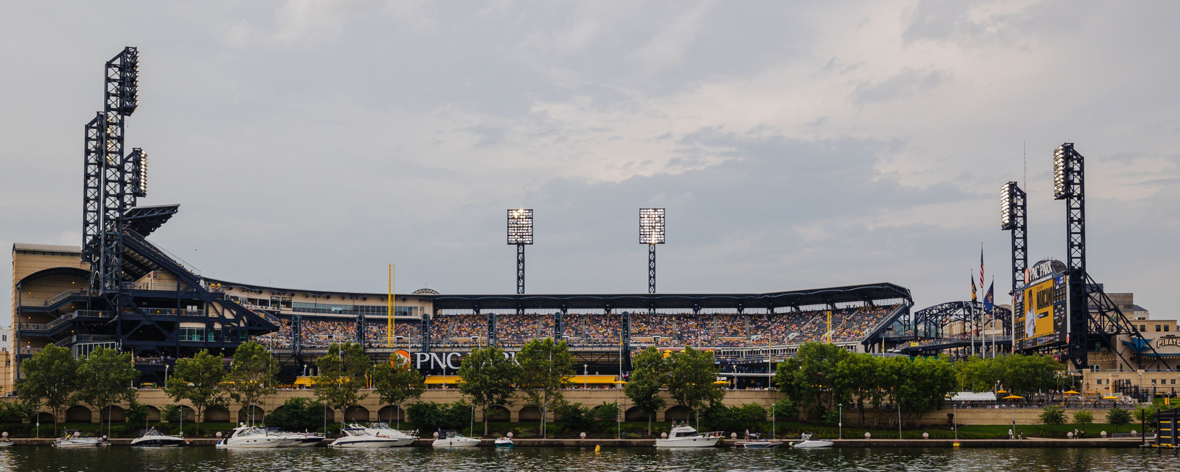 Exploring the Rivalry of the Cleveland Guardians vs. Pittsburgh Pirates 1