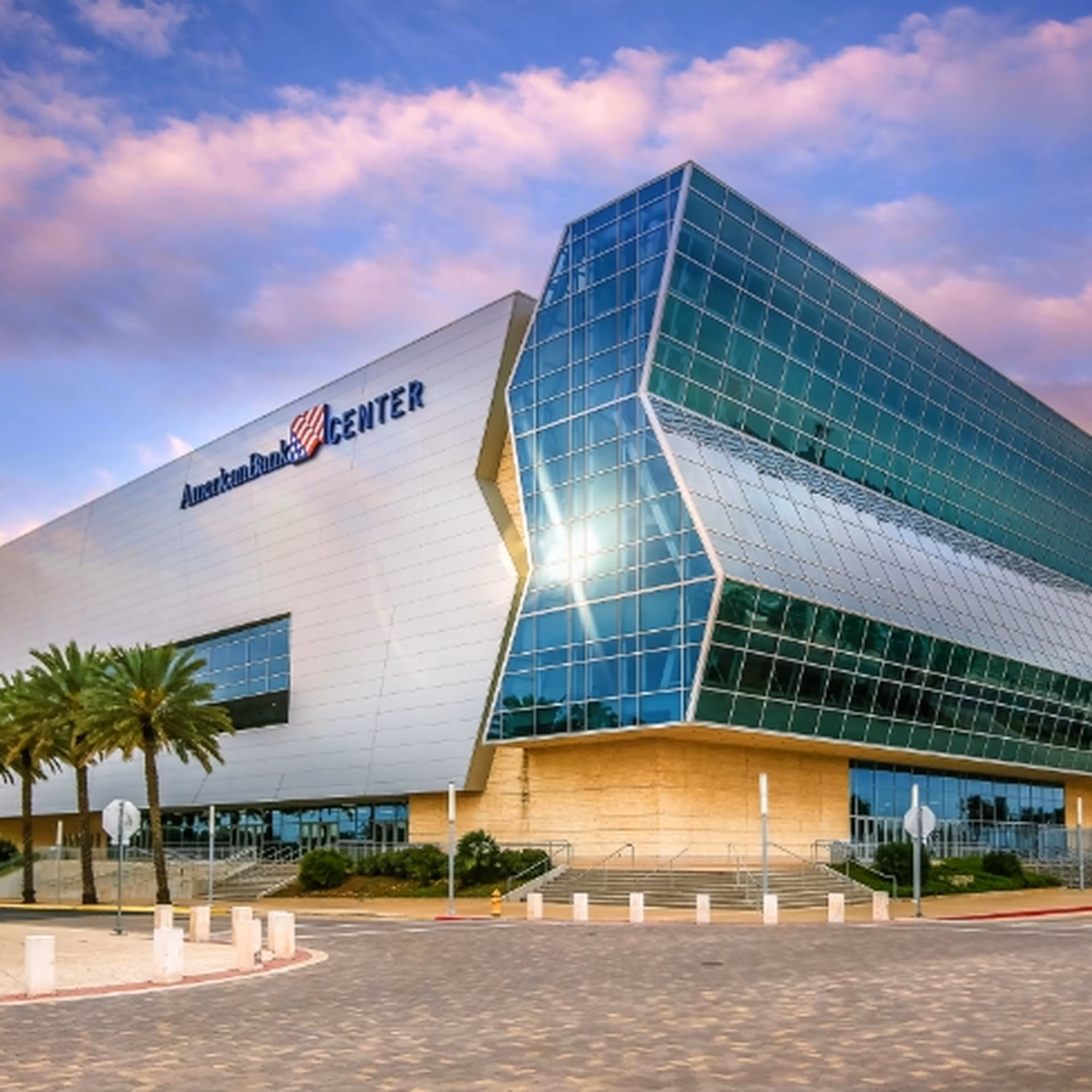 ParkMobile Partners with American Bank Center, an Oak View Group Venue, to Offer Parking Reservations in Corpus Christi, Texas 1