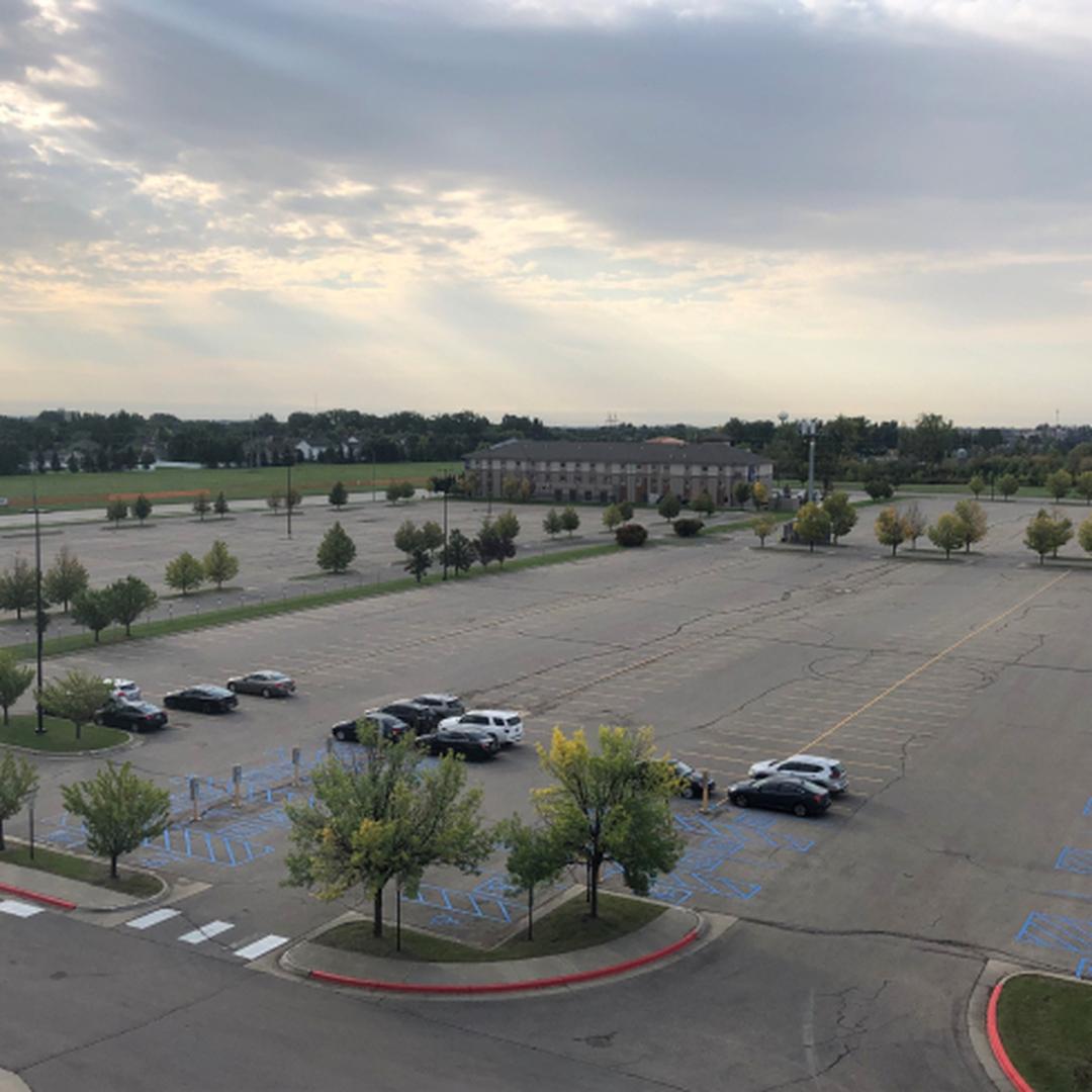Oak View Group Venue, Alerus Center, Partners with ParkMobile to Offer Parking in Grand Forks, North Dakota 1