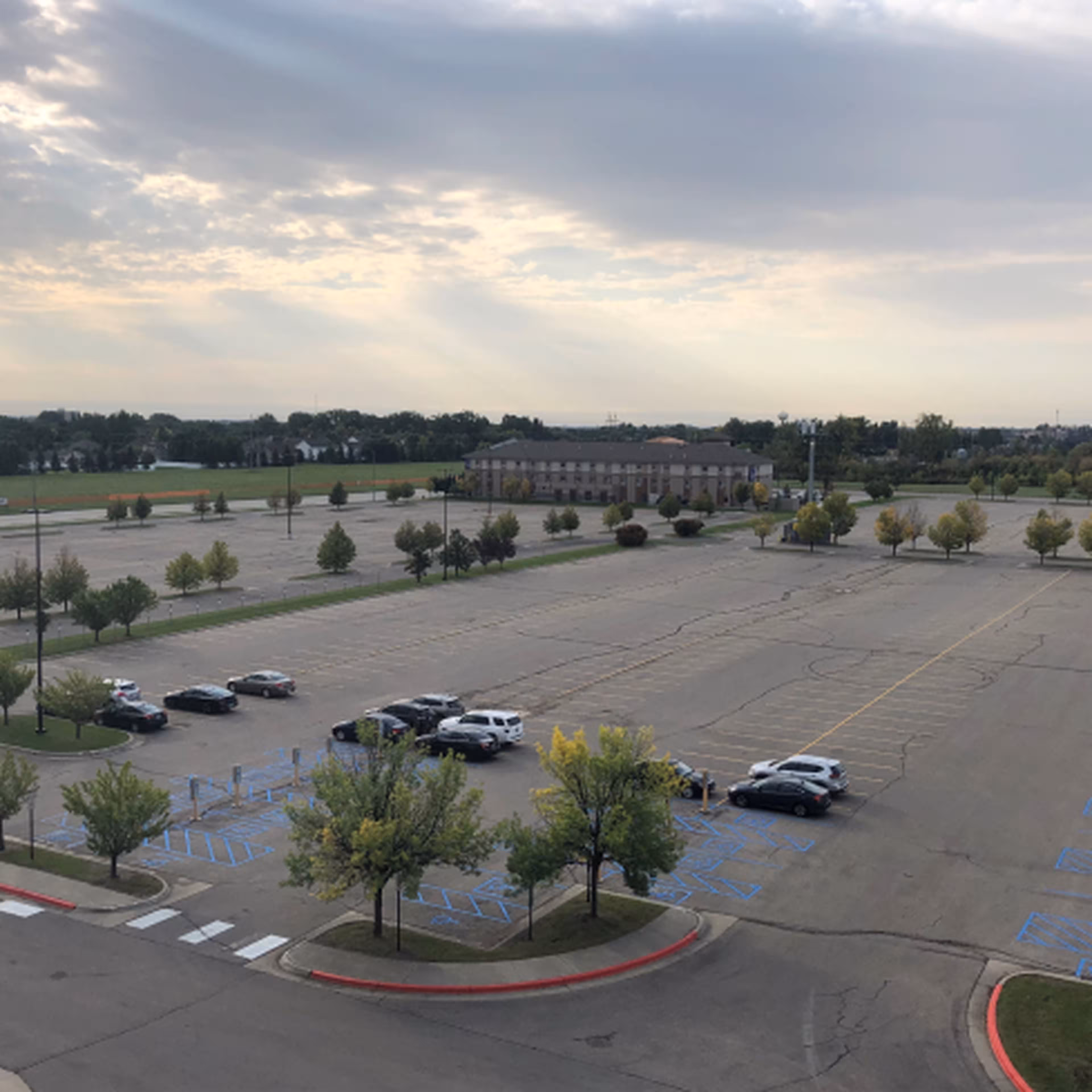 Oak View Group Venue, Alerus Center, Partners with ParkMobile to Offer Parking in Grand Forks, North Dakota 1