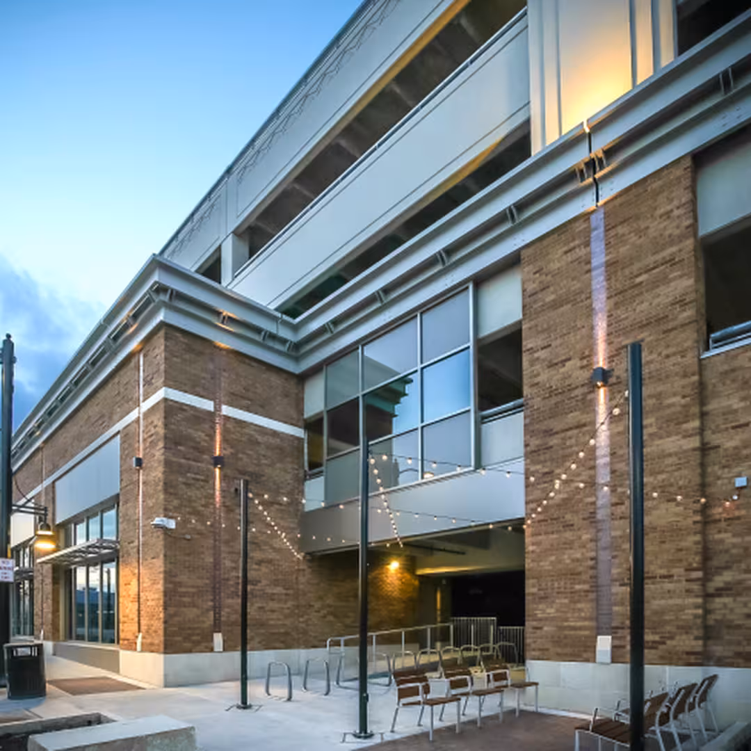 Manhattan, Kansas, Partners with ParkMobile for the City’s New Parking Garage 1