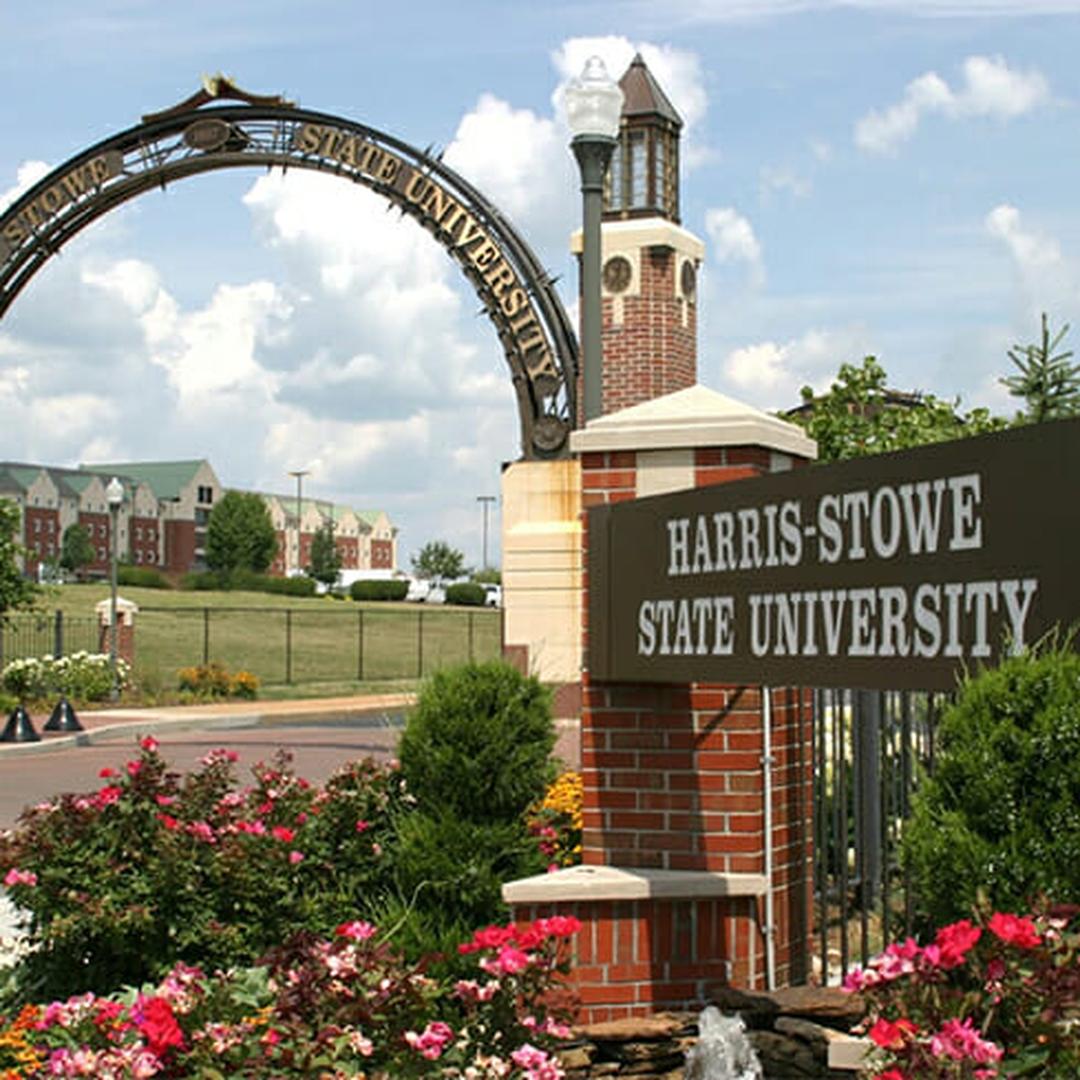 Harris-Stowe State University Partners with ParkMobile for Contactless Parking Payments on Campus 1