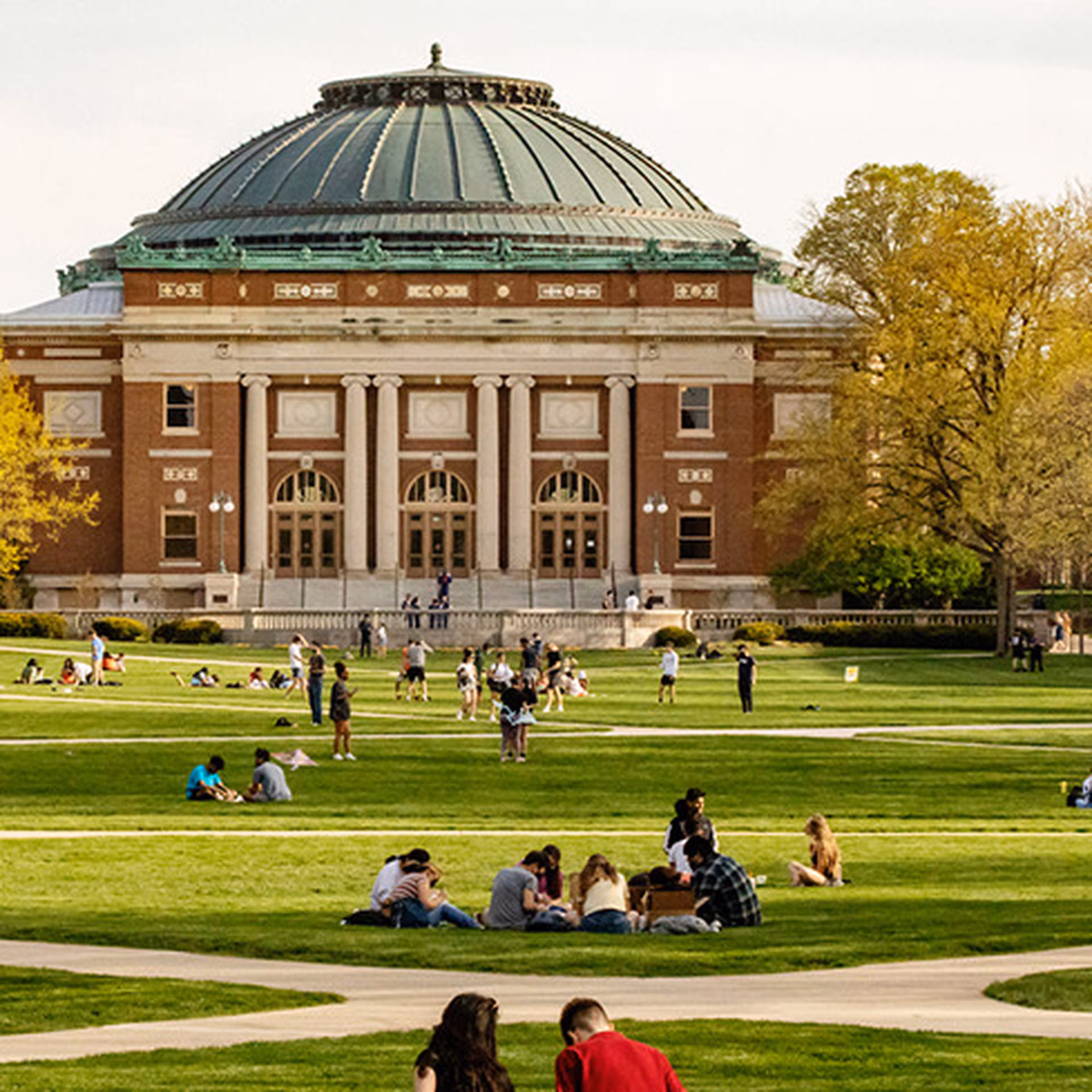 ParkMobile and University of Illinois at Urbana-Champaign Partner for Contactless Parking on Campus