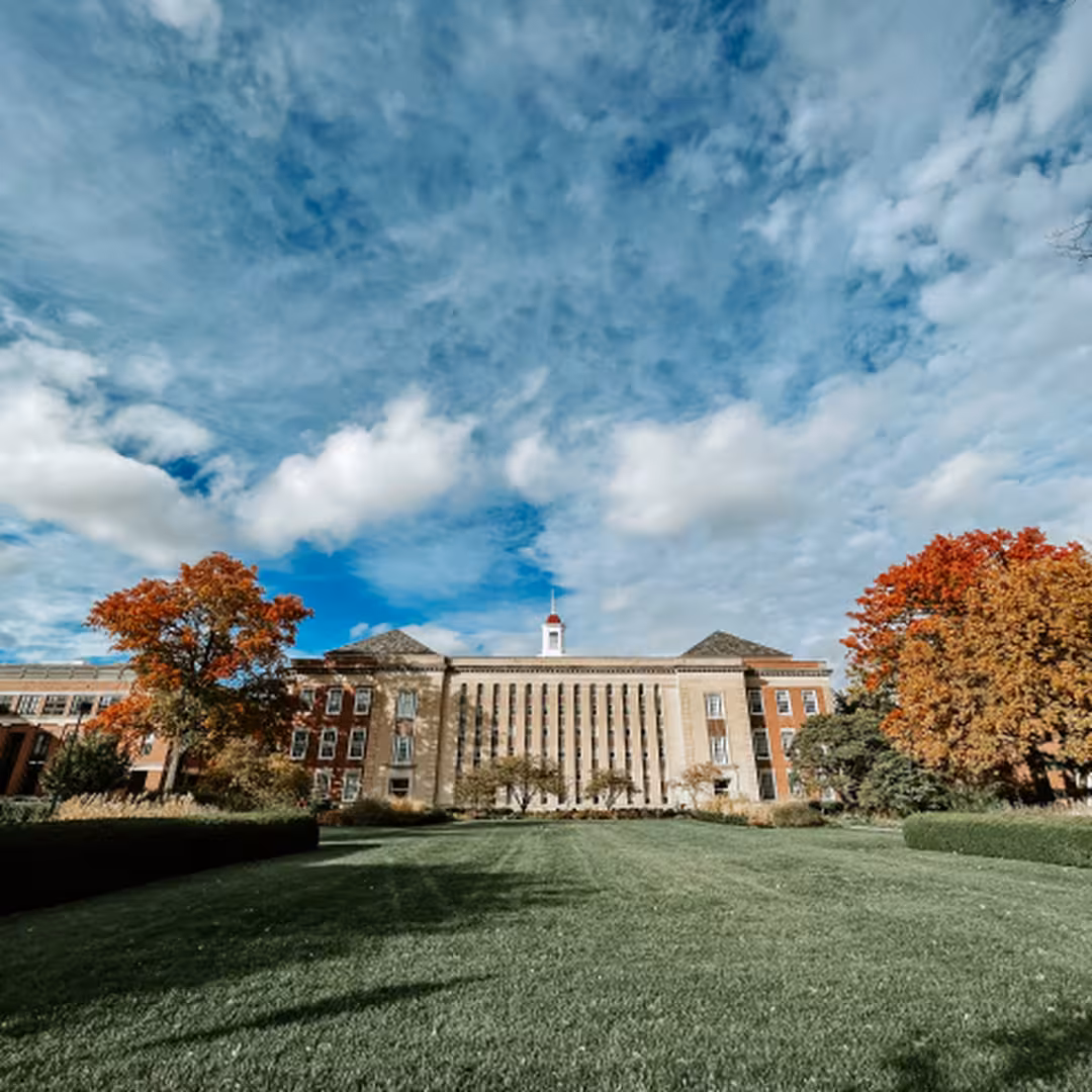 The University of Nebraska-Lincoln to Offer Parking Reservations via ParkMobile Partnership 1