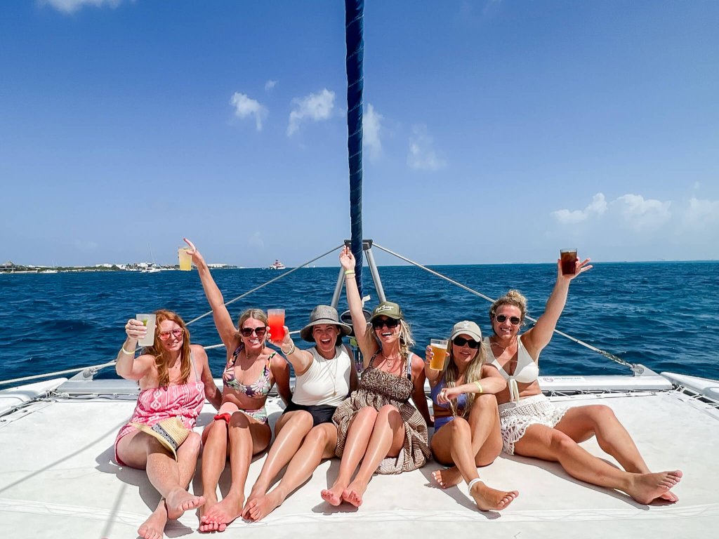 Best Isla Mujeres Activities 2025 | Snorkeling & Sunset Cruises