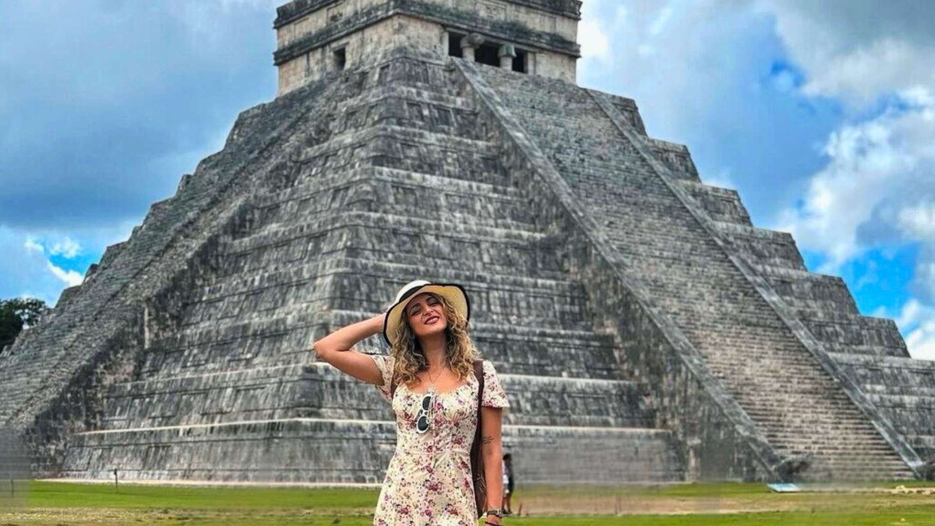Chichen Itza, Cenote, and Valladolid Tour