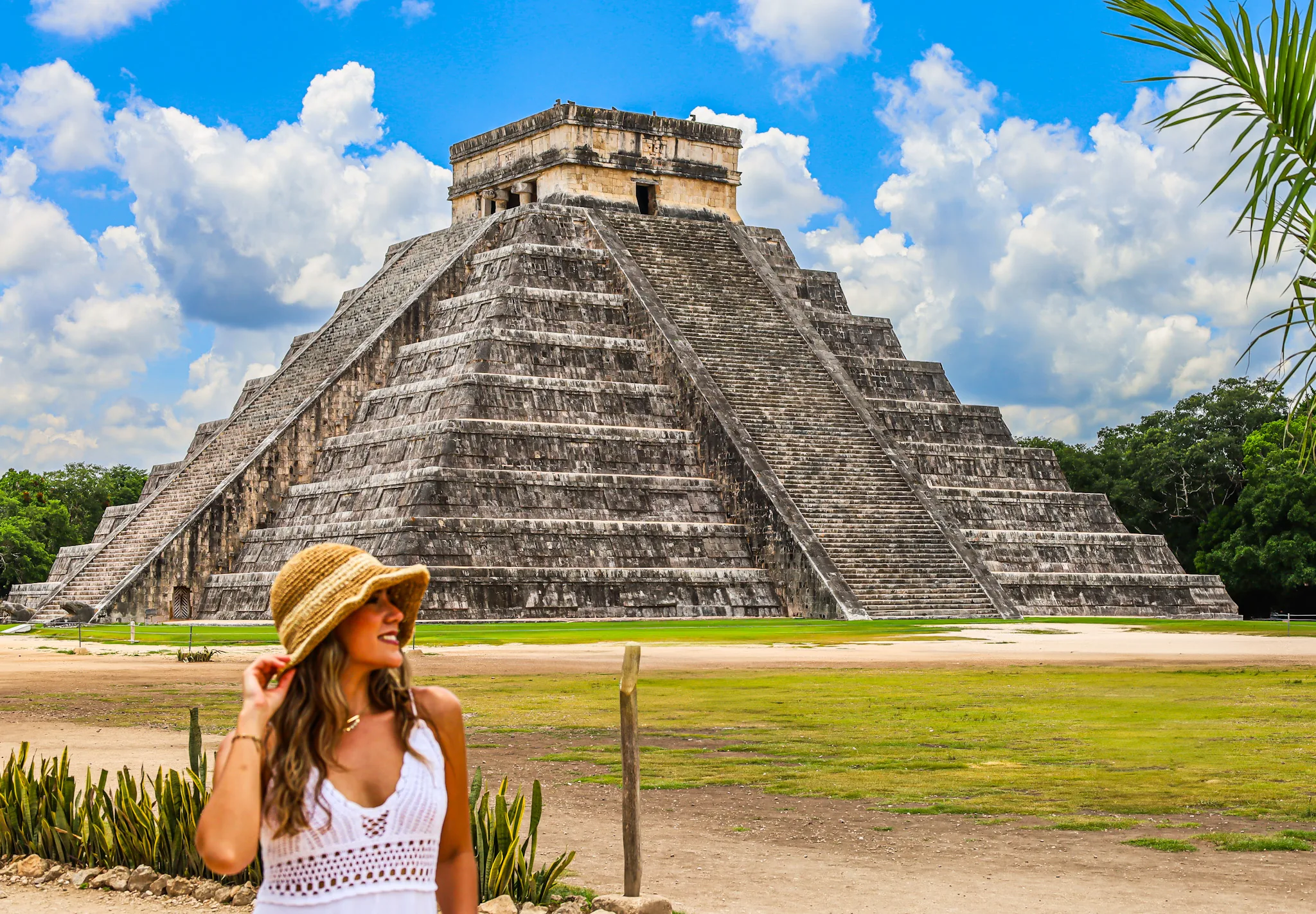 Featured image for Private Chichén Itzá Tour from Cancún & Riviera Maya – Explore the Mayan Wonder in Comfort