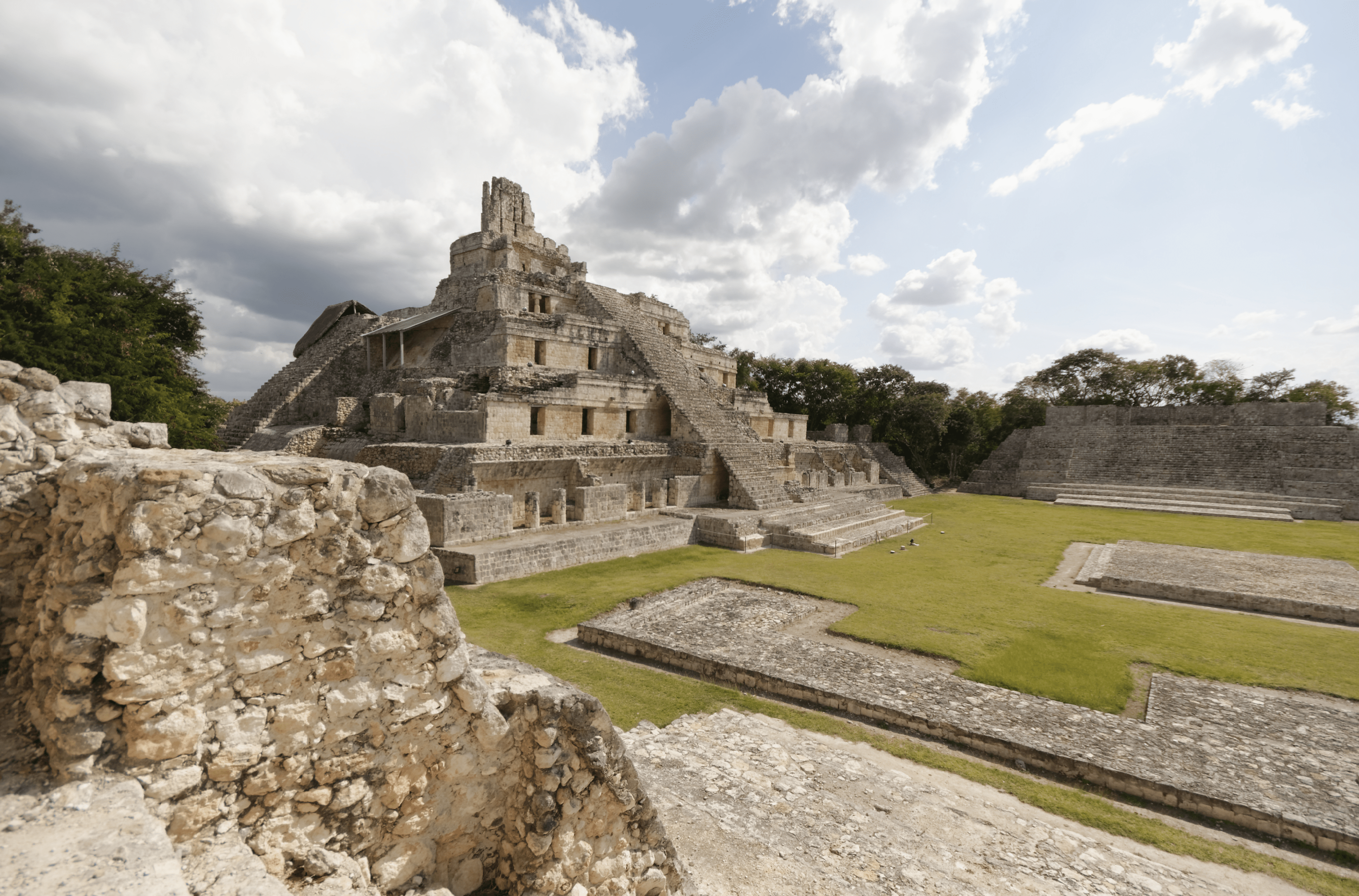 Chichén Itzá: Explore the Majestic Legacy of the Maya-Toltec