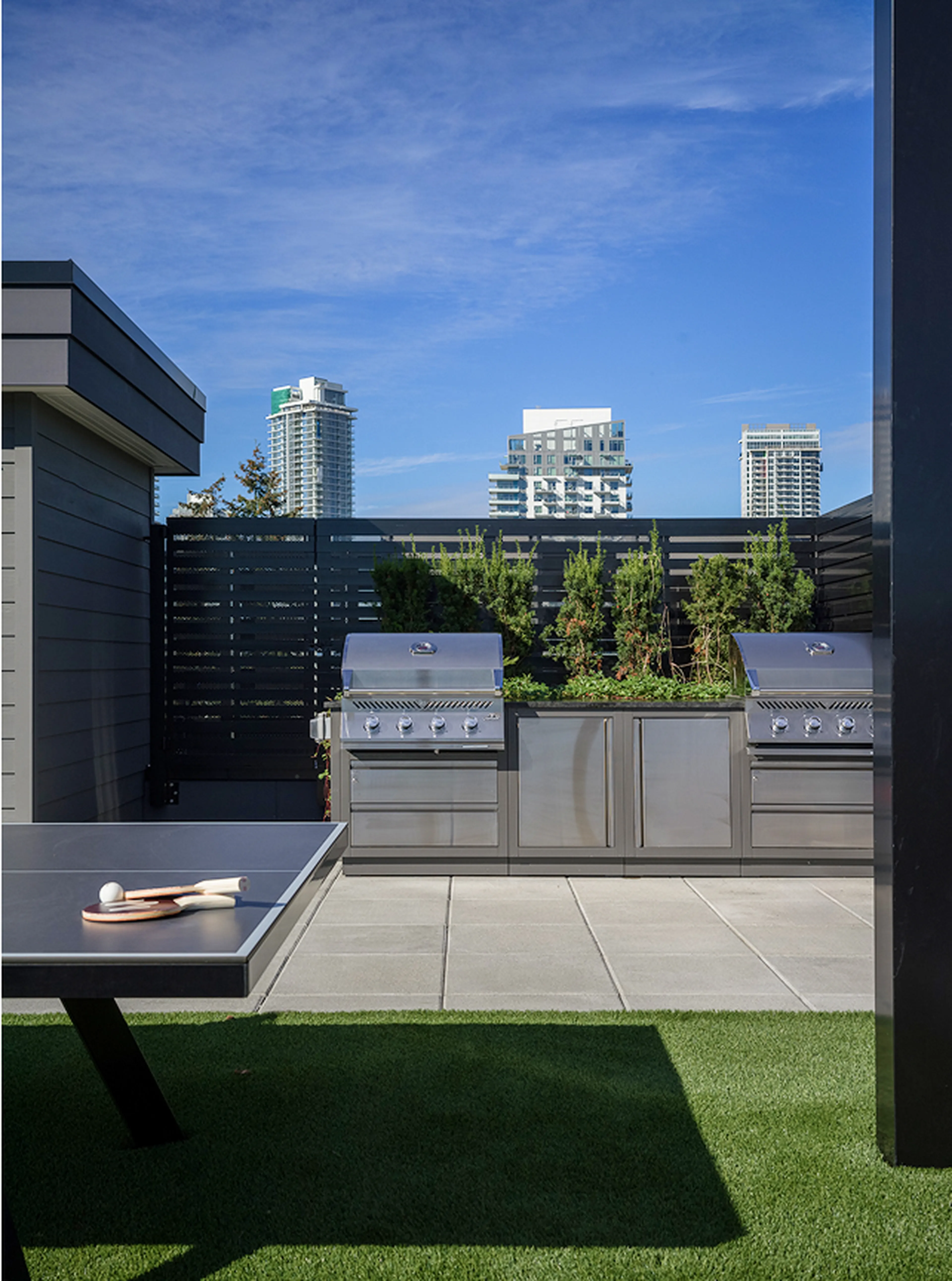 Rooftop barbecues and dining, with the mountains in view