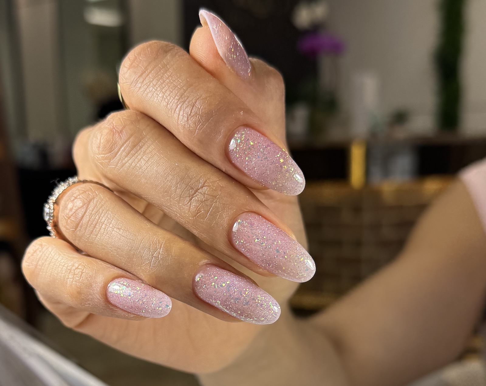 About Nail bar