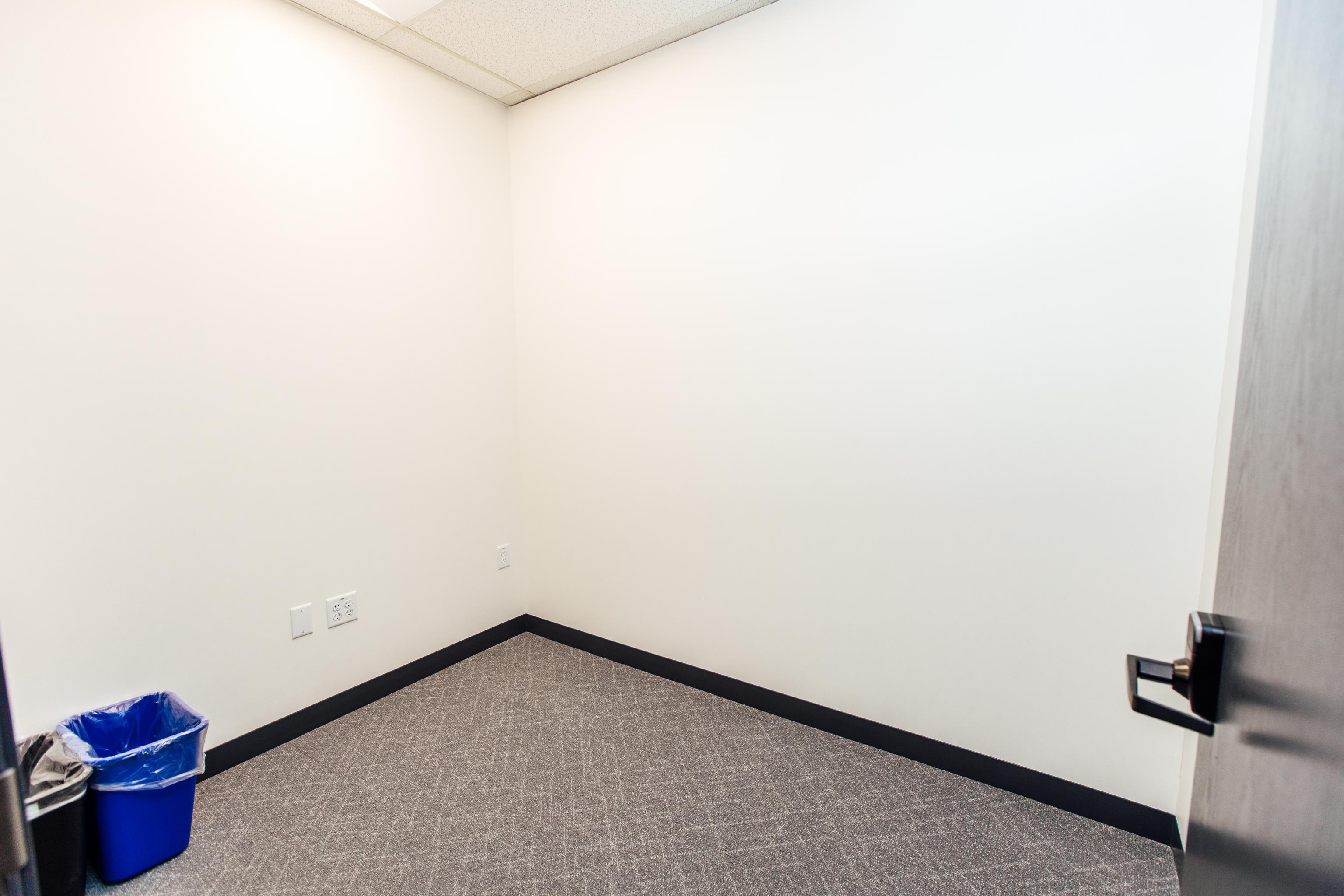 Solo Office - #247 - Westminster, CO thumbnail 5