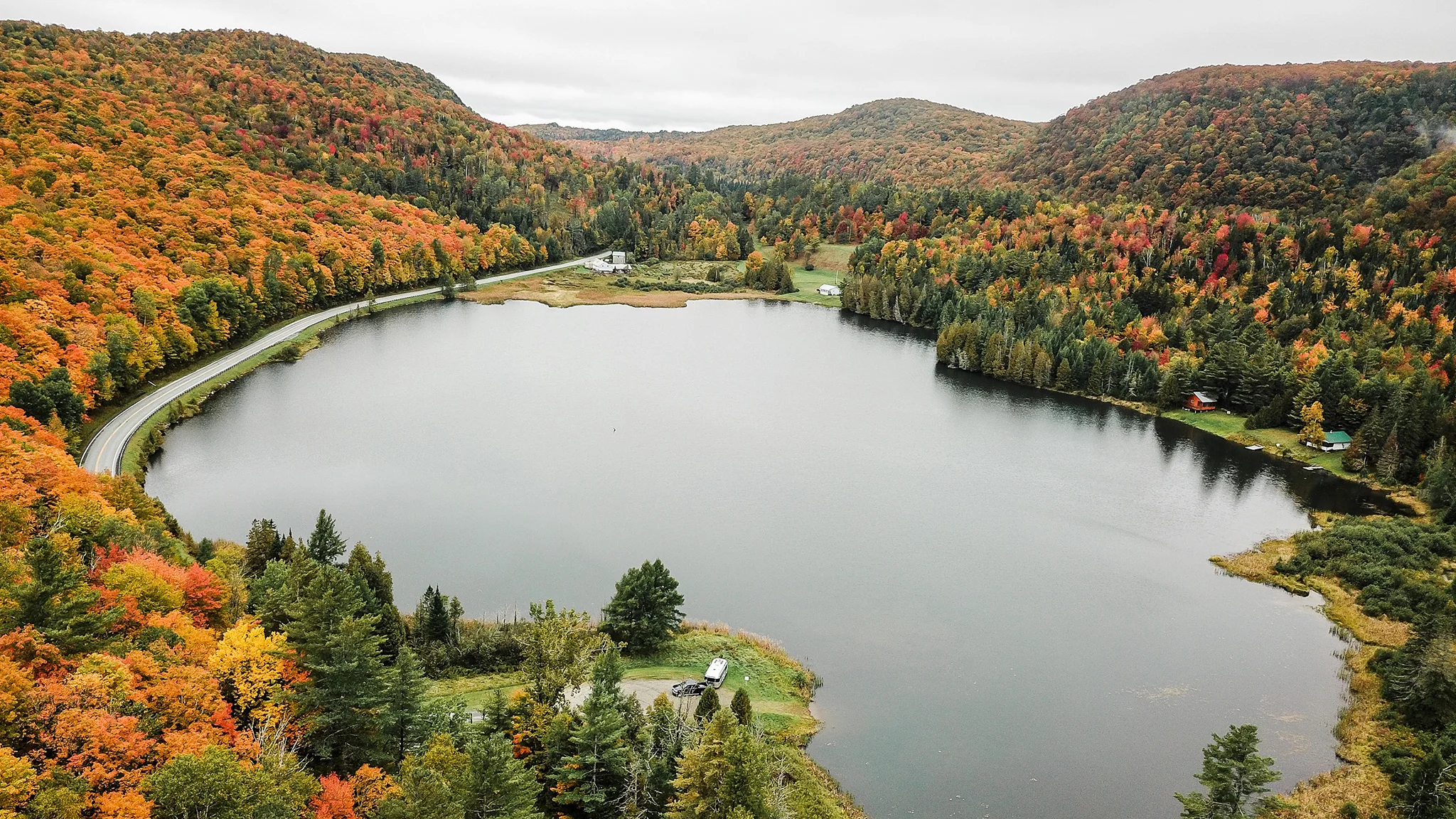 Airstream-Vermont-Fall-Foliage-Desktop-Header|DCIM189MEDIADJI_0503.JPG|DCIM189MEDIADJI_0619.JPG|Airstream Travel Trailer Vermont Fall Leaves and Trees|DCIM189MEDIADJI_0613.JPG|Airstream Fall Foliage 20201|Airstream Fall Foliage 20202|Airstream Fall Foliage 20203|Airstream-Fall-Foliage-in-Vermont|Fall-Foliage-map