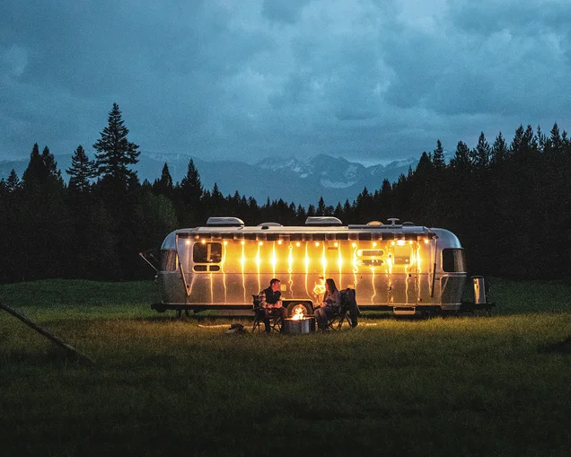 Globetrotter-Travel-Trailer-Header-1