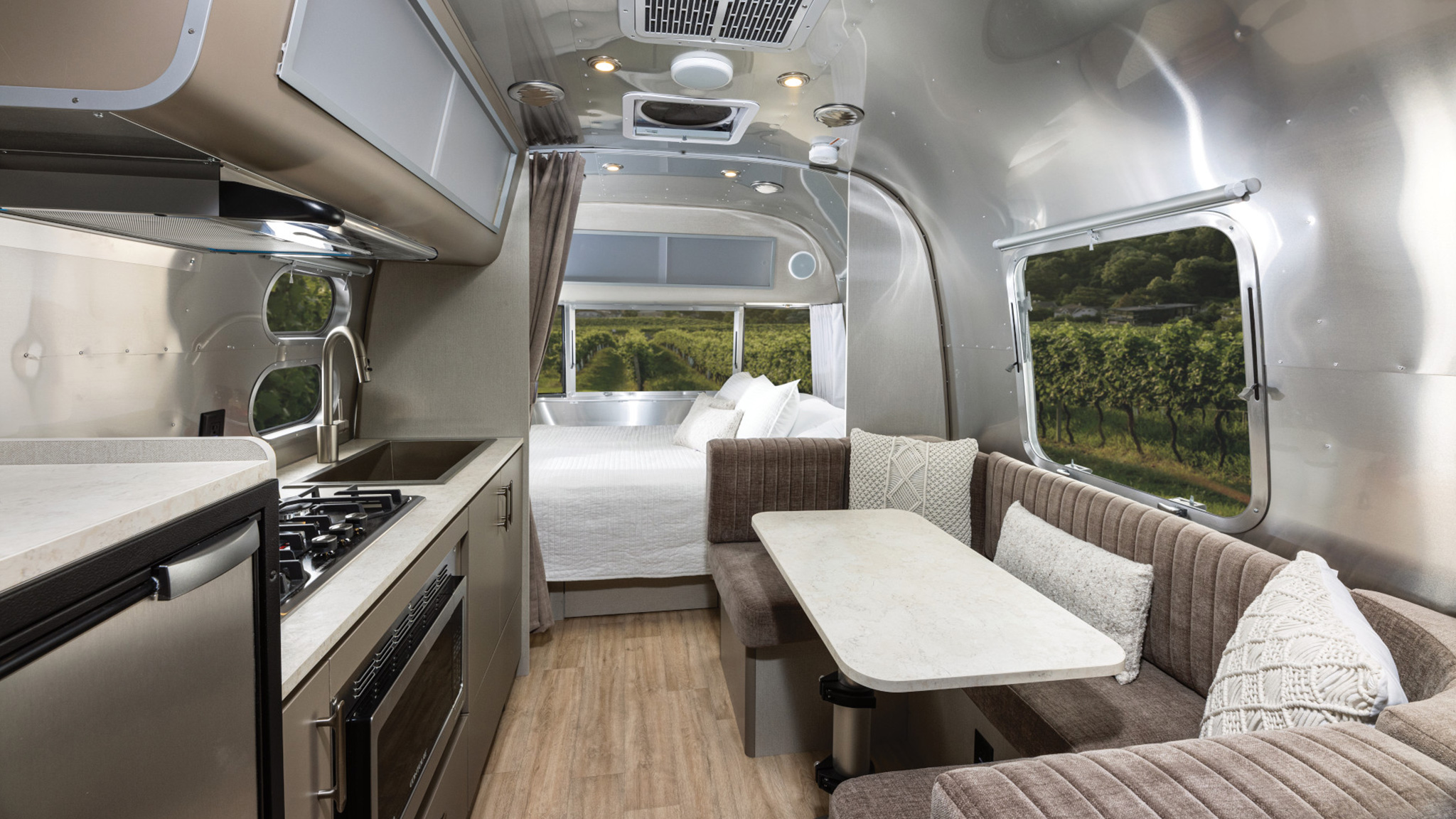 airstream-2025-caravel-banner|airstream-2025-caravel-preview|AIRMKT 2025 Caravel 22 FB 3-4 Level PRINT|AIRMKT 2025 Caravel 22 FB BTF No Props PRINT|AIRMKT 2025 Caravel 22 FB Lav PRINT|AIRMKT 2025 Caravel Bedroom 16RB PRINT|AIRMKT_2025_Caravel16RB_Floorplan_Branch_PRINT|AIRMKT_2025_Caravel20FB_Floorplan_Branch_PRINT|AIRMKT_2025_Caravel22FB_Floorplan_Branch_PRINT|AirstreamCA_LauraAustin_0277|AirstreamCA_LauraAustin_0491|AIRMKT 2025 Caravel 20 Dinette 1 PRINT