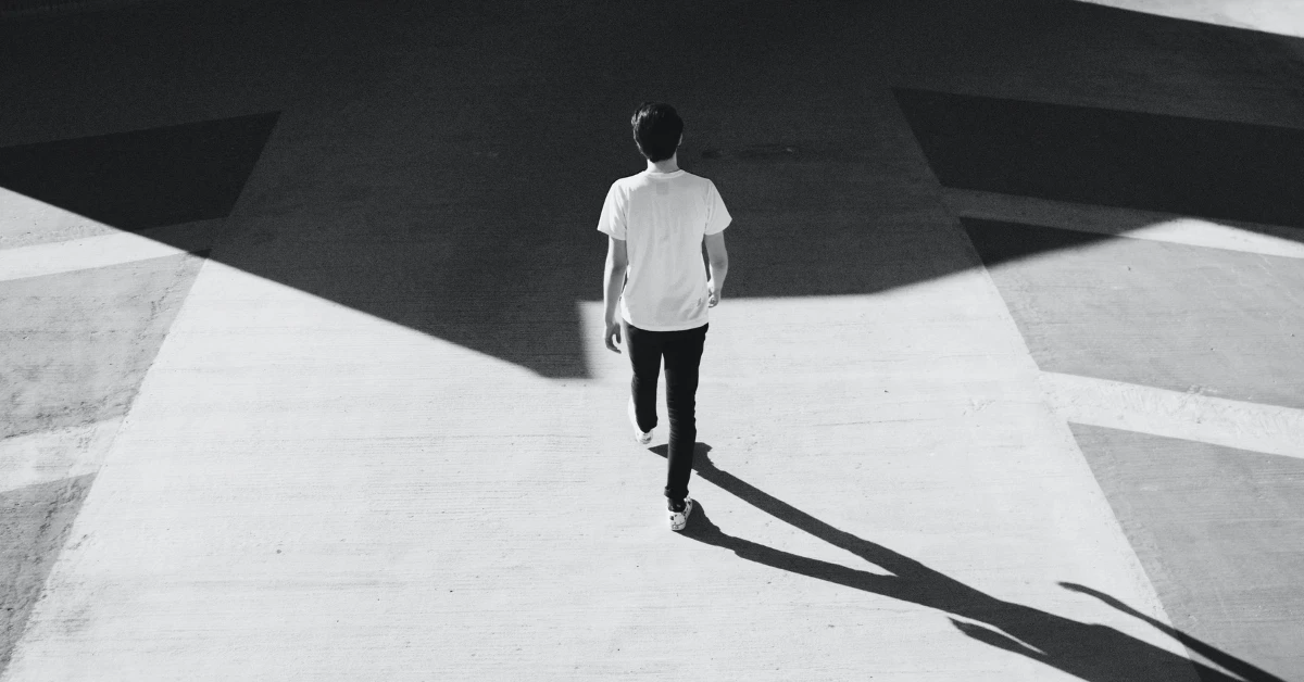 Why Do I Feel Lower Back Pain When Walking?