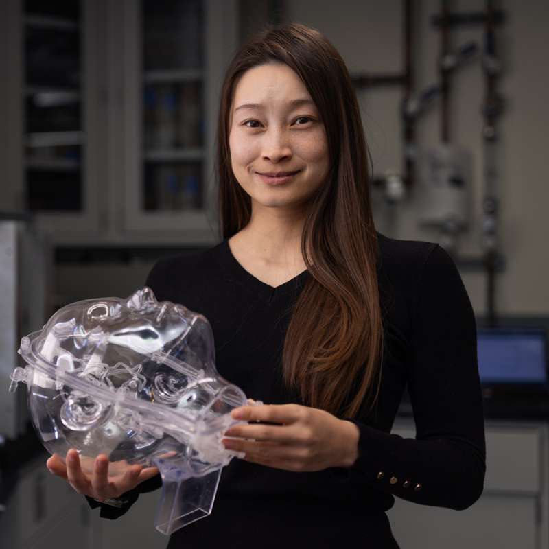 Renee Zhao posing for a profile photo in her lab.