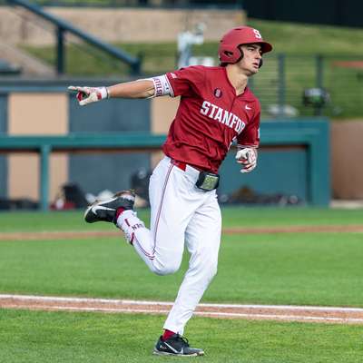 Brock Ketelsen runs the bases during a game against Waseda University.