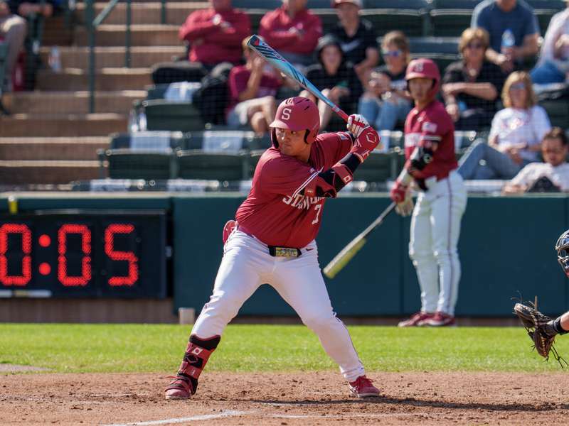 Rintaro Sasaki playing baseball at Stanford