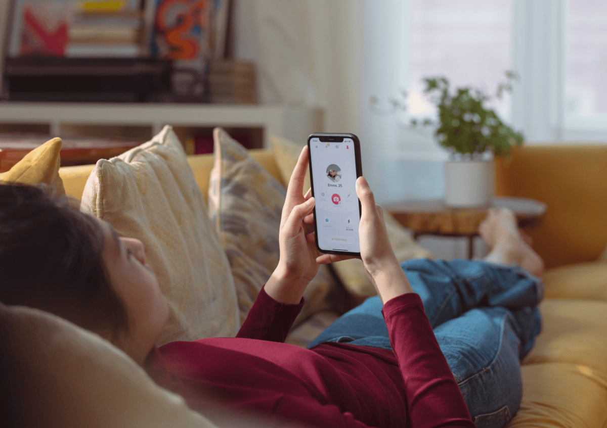 Prepaid vs. Postpaid Phone Plans