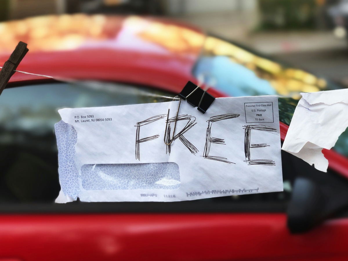 Lifeline vs. TextNow: Which Free Phone Service is Right For You?