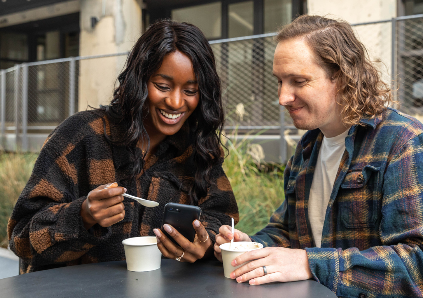 How to Pick a Phone Plan: Your Complete Buying Guide