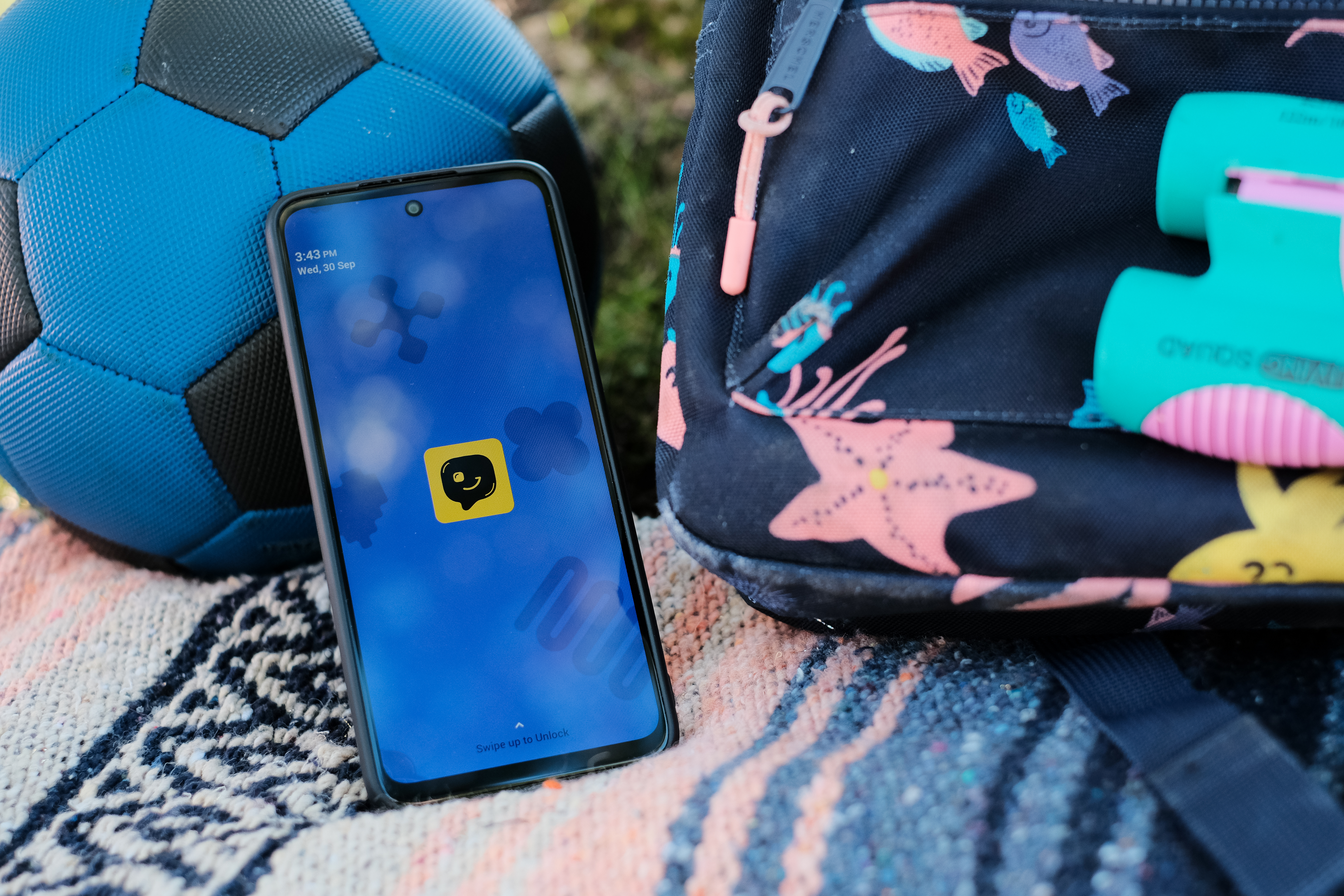 How to Set Up Your Kid's First Phone: A Simple Checklist for Parents