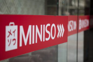 grupo-sanborns-de-carlos-slim-compra-el-33-de-miniso