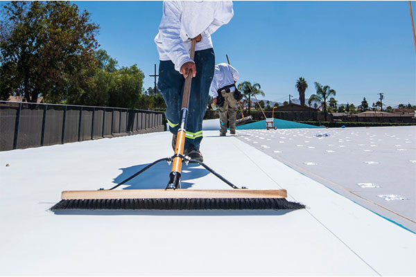 A commercial roof with tpo application