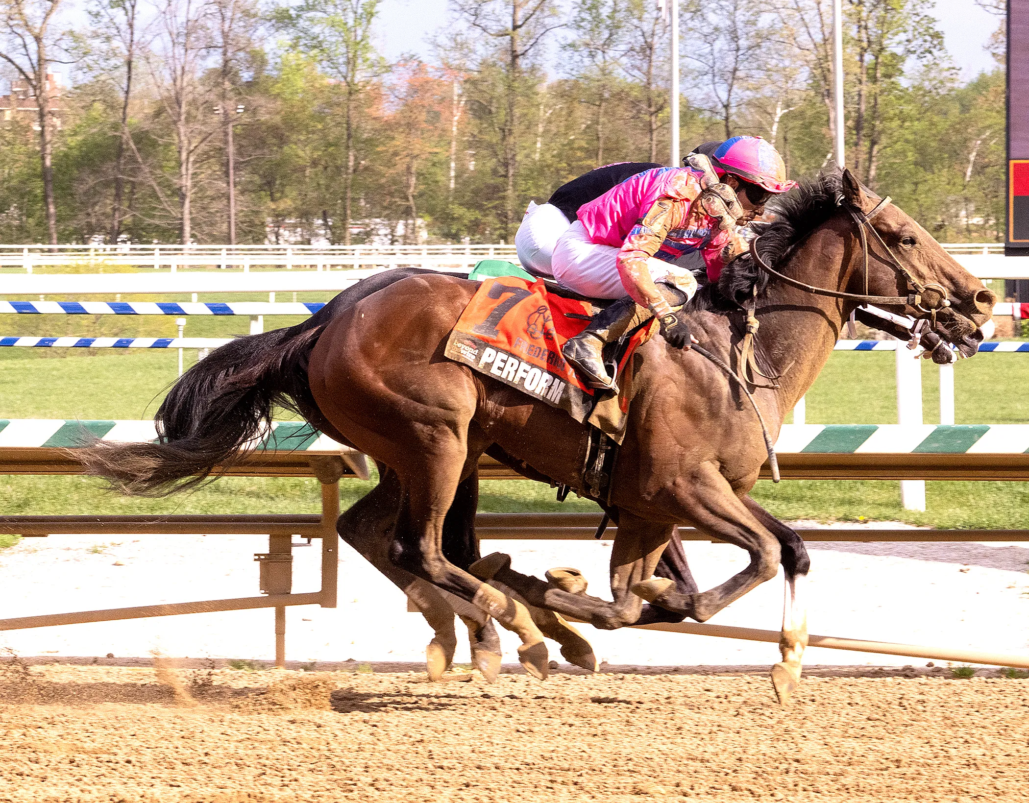 Perform wins Federico Tesio at LRL April 15 2023