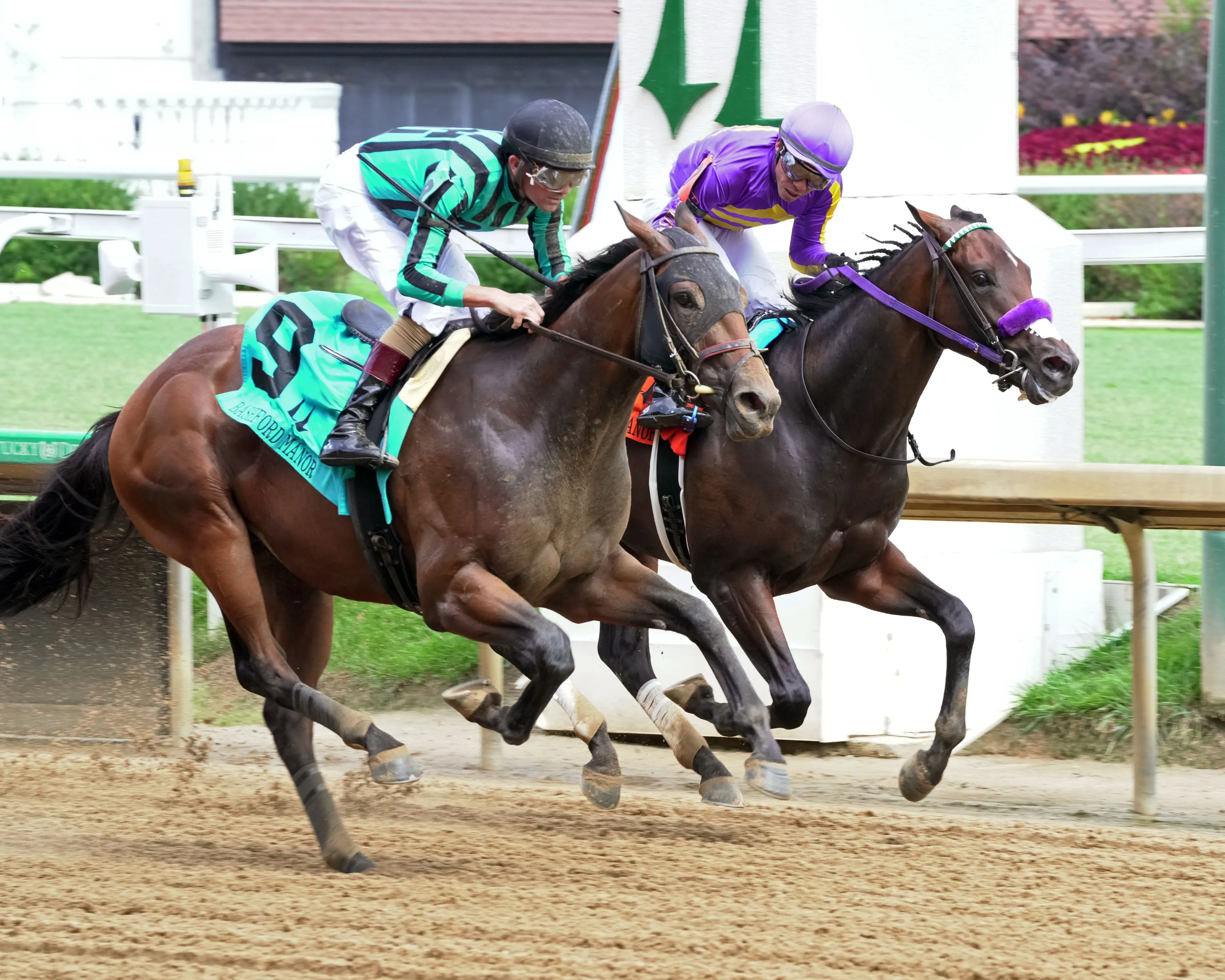BLESSED FLYER - The Bashford Manor - 06-28-26 - R08 - Churchill Downs - Finish 02 - Julie Clark