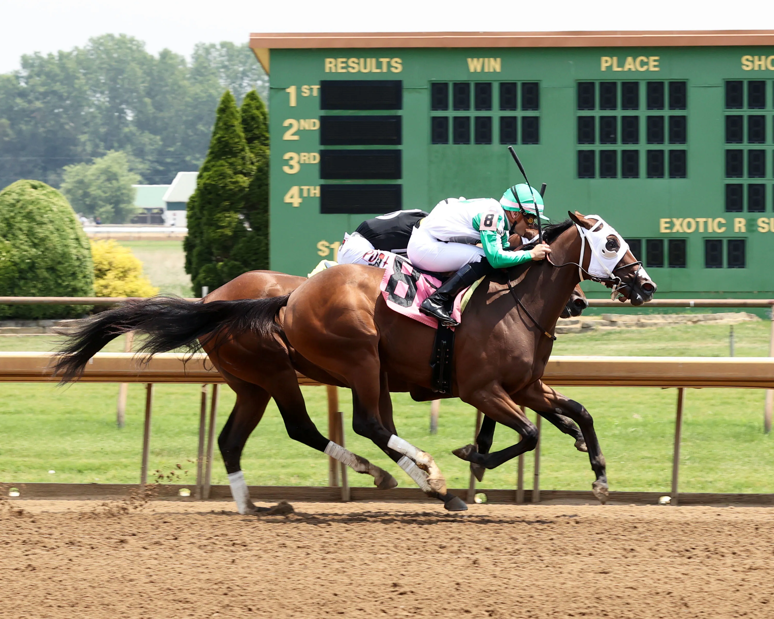 Kiss02.6.10.23.CO_.jpg