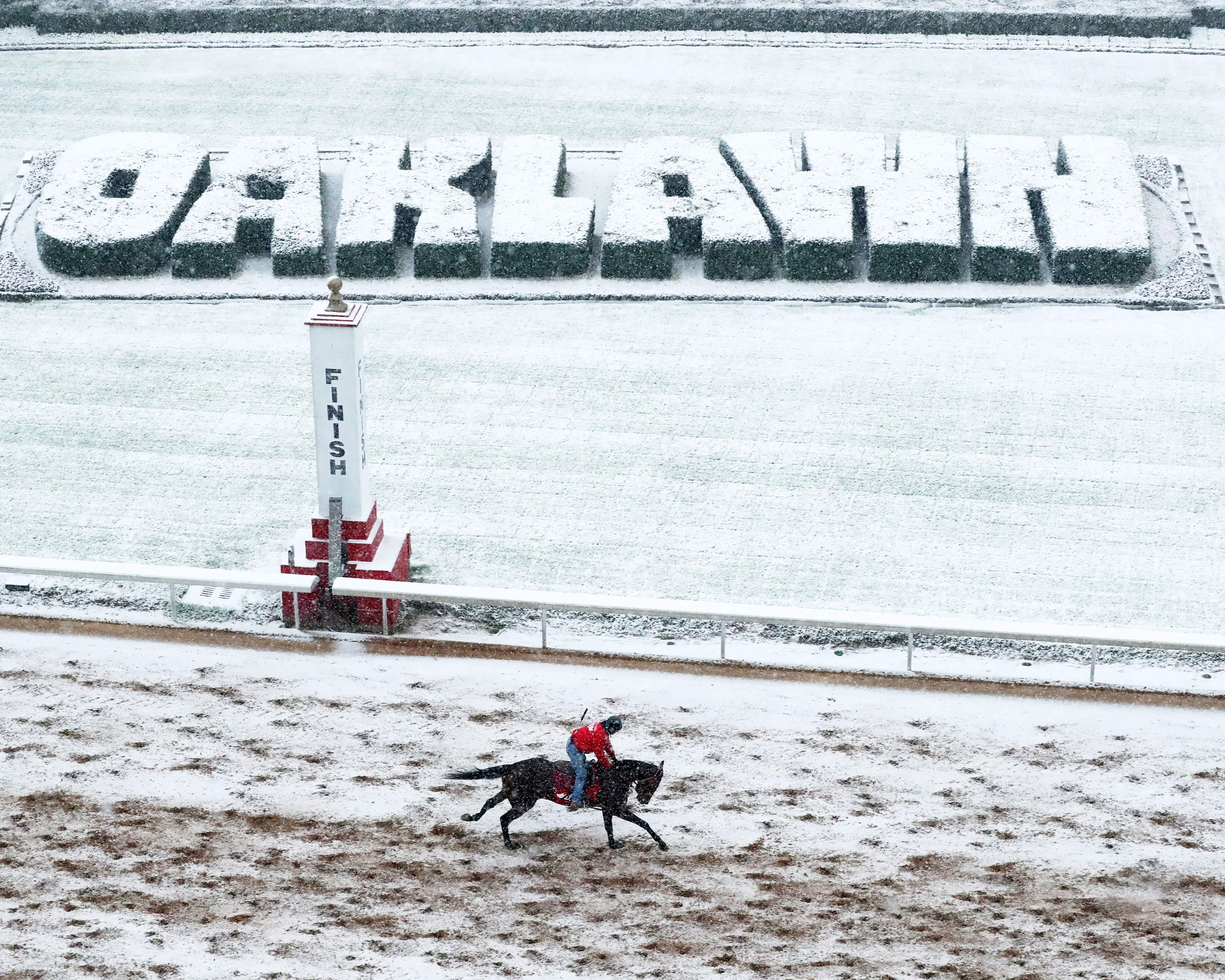 Oaklawn scenics.snow18.1.5.24.CO (1).jpg