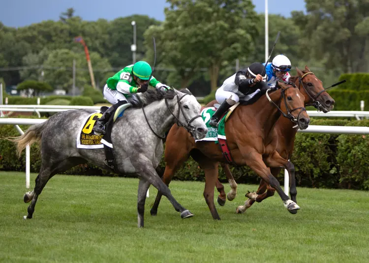 Future Is Now (center) lasts over Roses for Debra (left) to win the Intercontinental at SAR June 7 2024