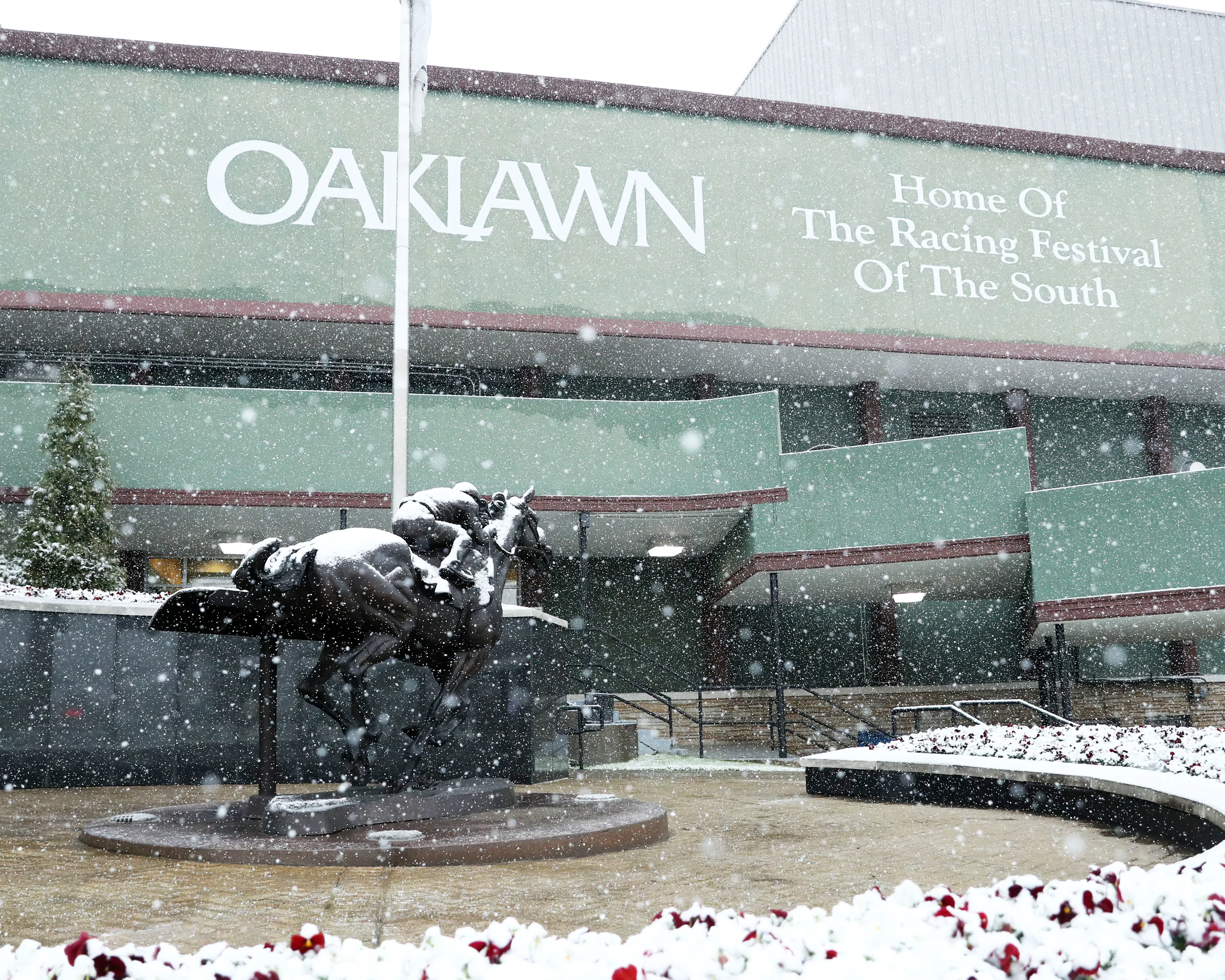 Oaklawn scenics.snow21.1.5.24.CO_.jpg